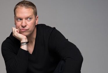 a photo of comedian Gary Owen from Helium Comedy Club