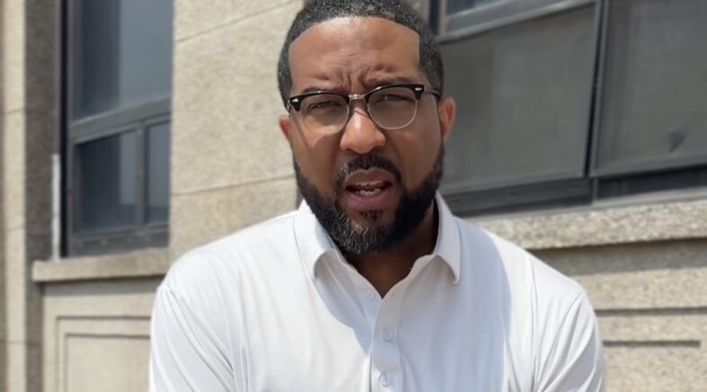 Mayor Thanks Gary, Demands Power Resoration Answers